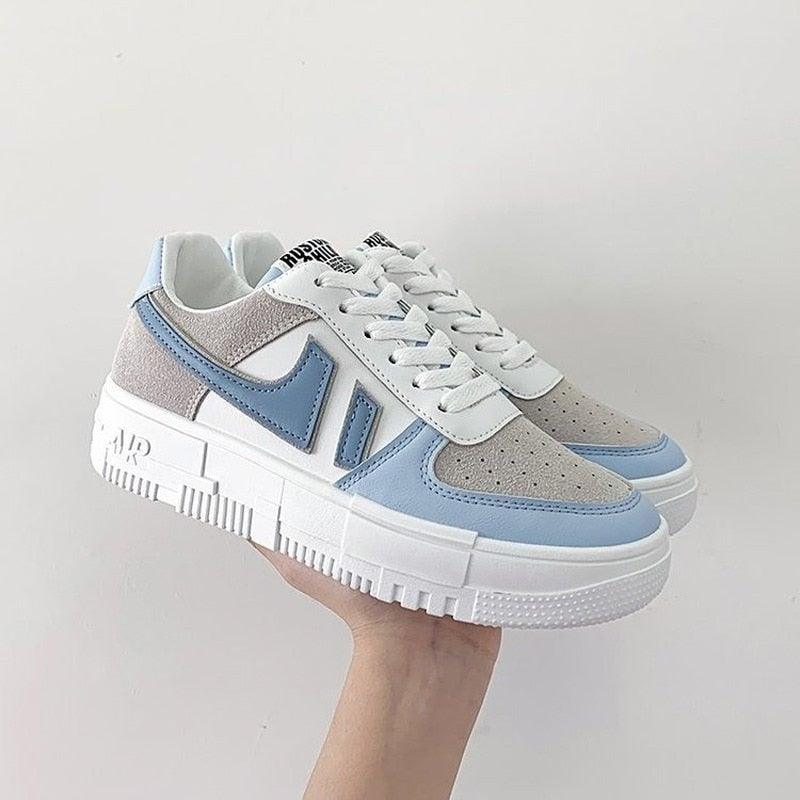 Women's casual shoes